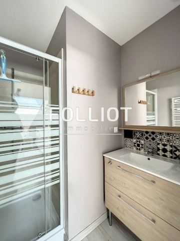 A LOUER - Appartement meublé en duplex - "bail étudiant 9 mois" - Donville les Bains - Photo 5