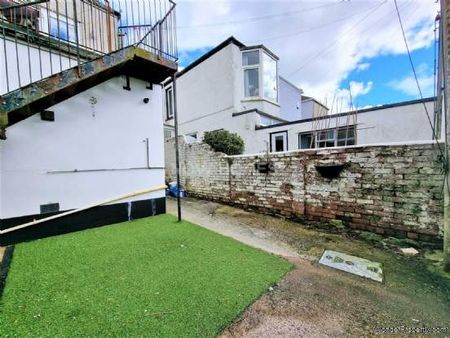 1 bedroom property to rent in Plymouth - Photo 5