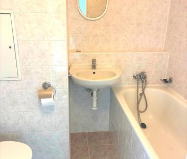 Pronájem bytu 2+kk 40 m2 - Photo 1
