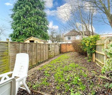 3 bedroom end of terrace house to rent - Photo 6