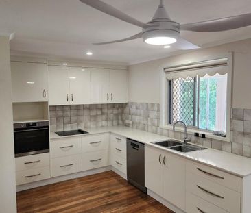 SPACIOUS FAMILY HOME WITH ENTERTAINING AREA - Photo 4