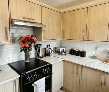 Turbill Gardens, Plymouth, Devon, PL7 - Photo 6