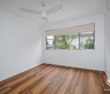 Spacious Modern Living in the Heart of Parkinson - Photo 4