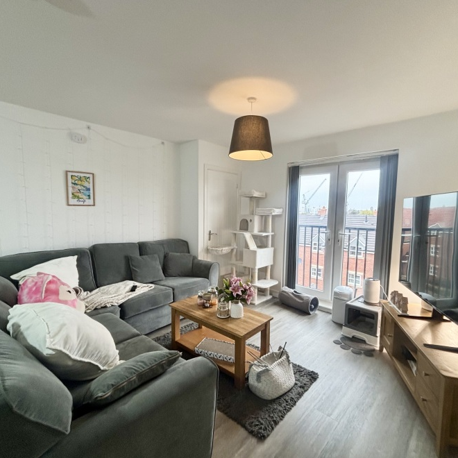1 bedroom flat to rent - Photo 1