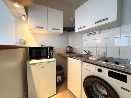 Location Appartement 1 pièce 23m² - Photo 3