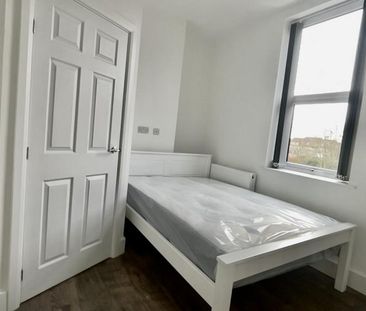 1 bedroom house of multiple occupation to rent - Photo 6