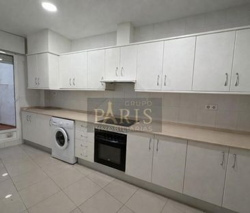 Apartamento de alquiler en Casco Antiguo - Photo 2