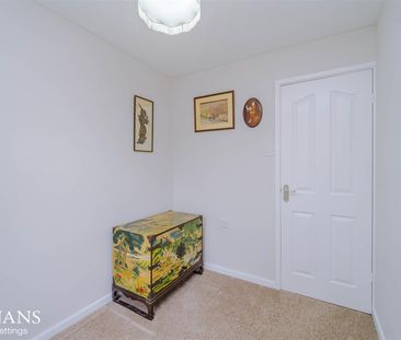 Western Court, Bacup - Photo 2