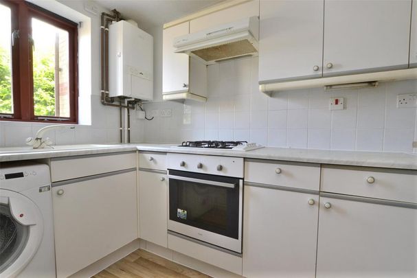 2 bedroom terraced house to rent - Photo 1