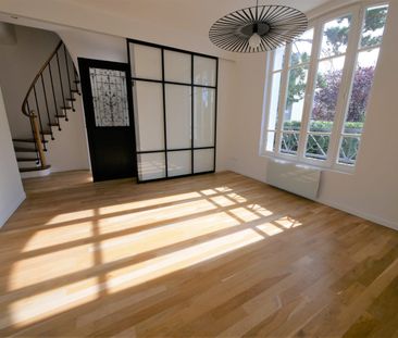 Tout savoir sur cette maison à Saint-Cloud - Photo 1