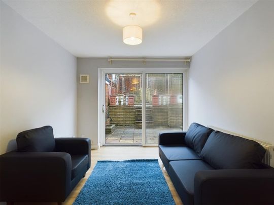 Egginton Close, Brighton - Photo 1