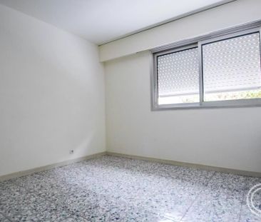 Location Appartement 3 pièces 81m² NICE 06300 - Photo 4