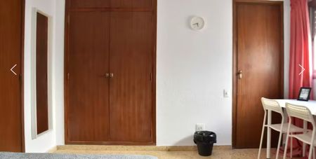 Carrer Sants Just i Pastor, Valencia, Valencian Community 46021 - Photo 5