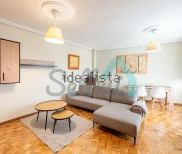 Alquiler de piso en Calle Campoamor - Photo 2