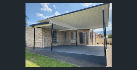 COMFORTABLE FAMILY HOME WITH PRACTICAL INTERIORS - Photo 4