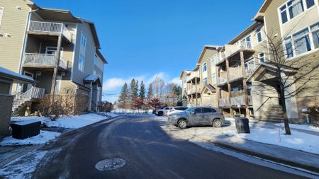 For Lease - 293 Everest Private Unit# A, Elmvale Acres and Area, Ontario - Photo 3