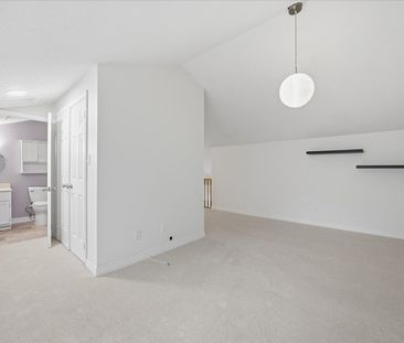 For Lease - 1663 NASH Road Unit# D16, Clarington, Ontario - Photo 1