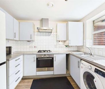 Garlands Road, Redhill, Surrey, RH1 - Photo 6