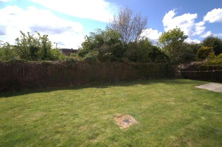 10 Blackthorn Road, Newtownabbey, BT37 0GH - Photo 4