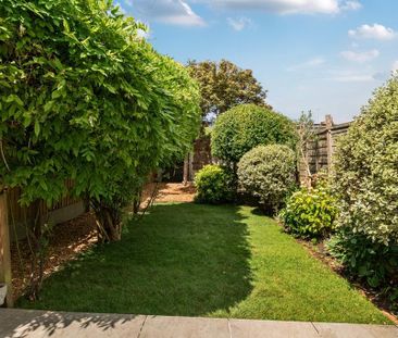 2 bedroom end of terrace house to rent - Photo 5