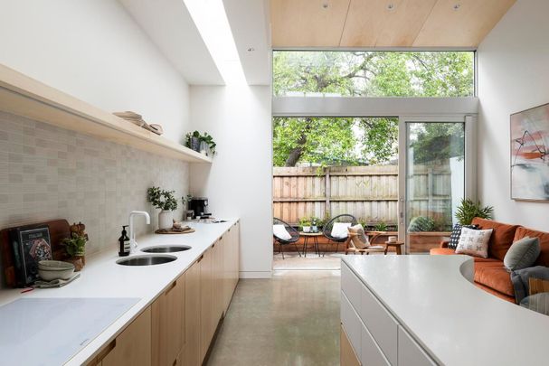 MAGNIFICENT ARCHITECTURALLY DESIGNED HOME - Photo 1