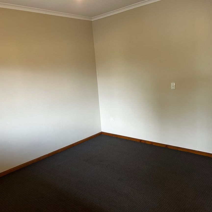 Brick Unit - Photo 1