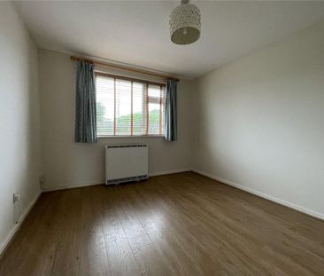 2 bedroom bungalow to rent - Photo 3