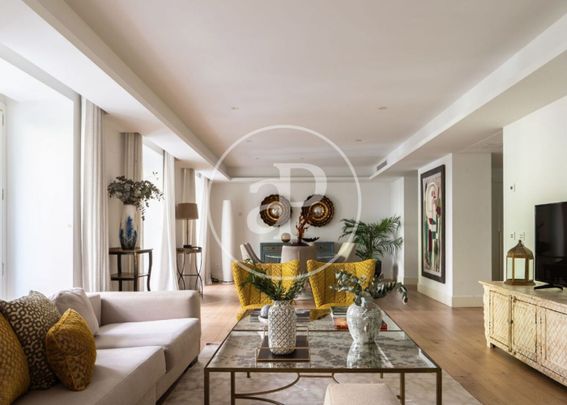 Flat for rent in Chueca - Justicia (Madrid) - Photo 1