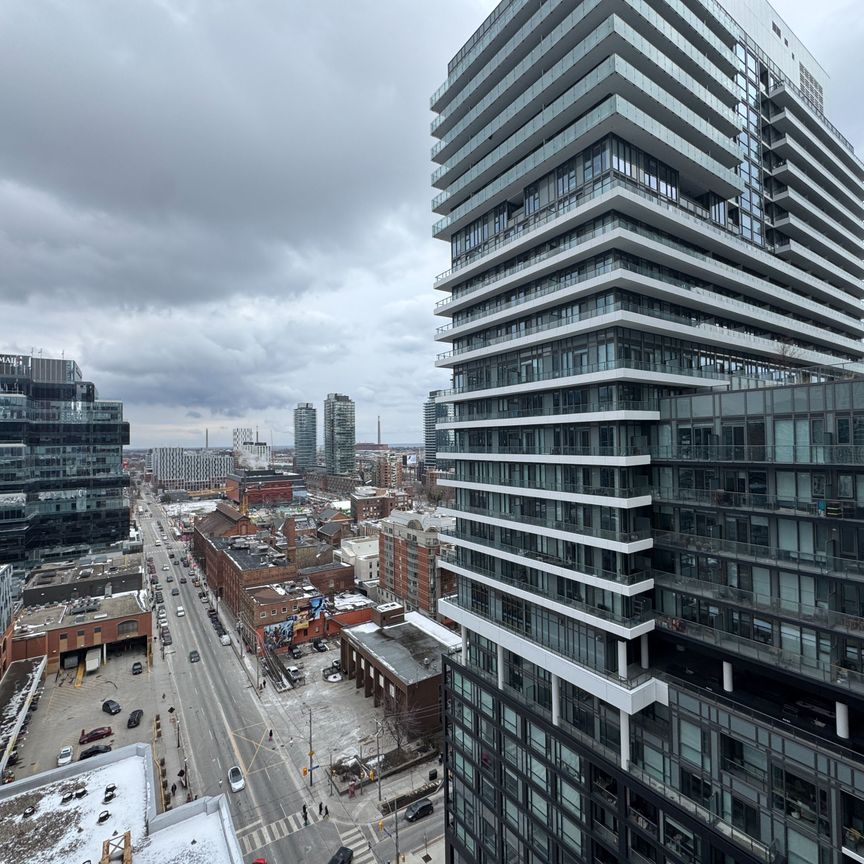 For Lease - 180 Front Street Unit# 2006, Toronto, Ontario - Photo 1