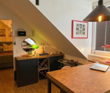 Charmante Dachgeschosswohnung mit Galerie und Dachterrasse im Herze... - Photo 3