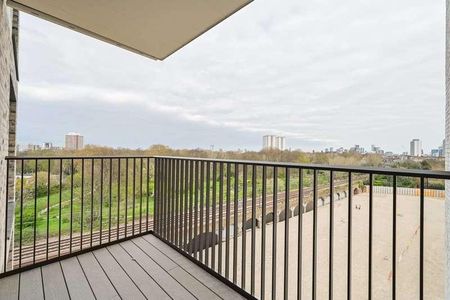 Bow Green, Mile End, E3 - Photo 5