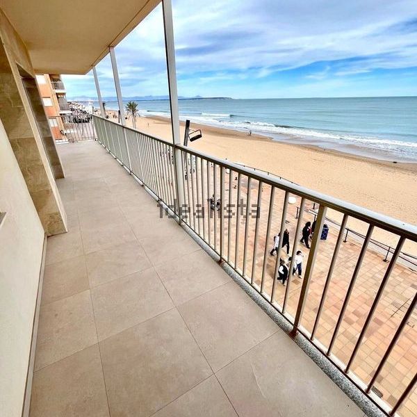 Alquiler de piso en Guardamar Playa - Photo 1