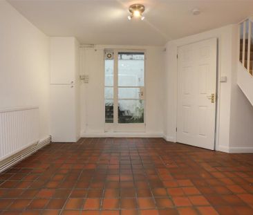 4 bedroom house to rent - Photo 1