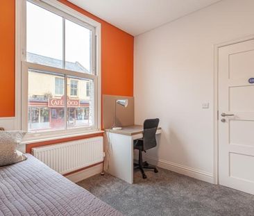 1 bedroom in a house share to rent - Photo 3