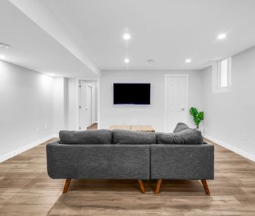 For Lease - 5463 Fudge Terrace Unit# Basement Apt, Mississauga, Ont... - Photo 3