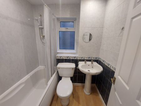 Monmouth Close, Eastleigh, Chandlers Ford - Photo 5