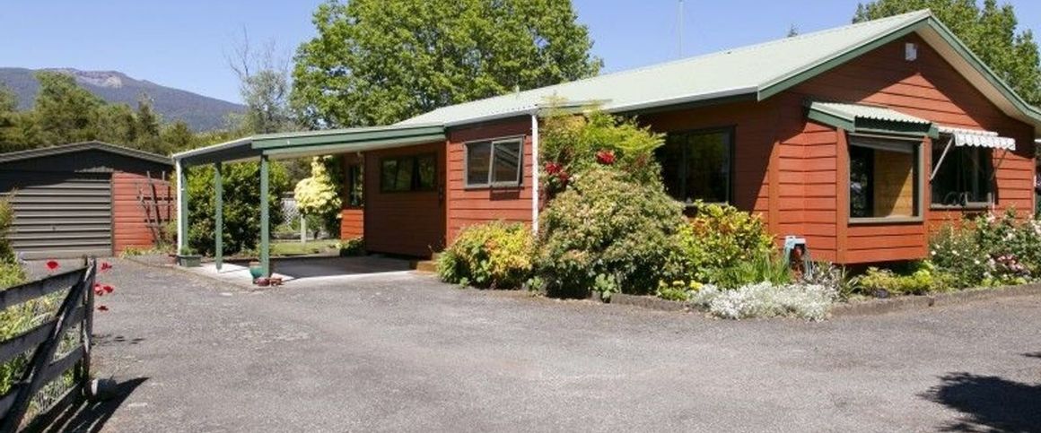 Private Family Home in Turangi - Photo 1