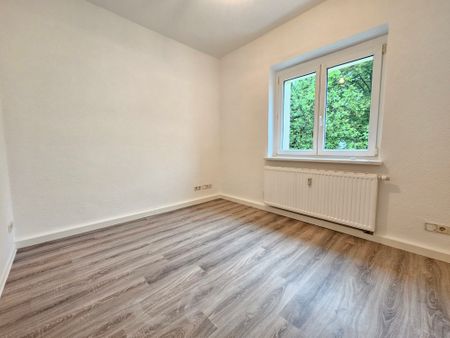 Traumwohnung über zwei Etagen, schön renoviert mit Balkon - Photo 3