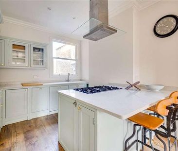 Wandsworth Bridge Road, London, SW6 - Photo 1