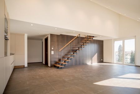 5.5 Zimmer, 212 m², 3. Stock - Photo 2