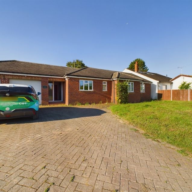 Down Hatherley Lane, GL2 - Photo 1