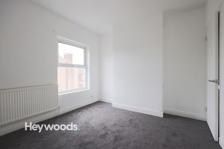 2 bed terraced house to rent in Mars Street, Stoke-on-Trent, Staffordshire - Photo 3