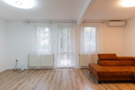 Semi-detached house in dist.2. - Fotó 2