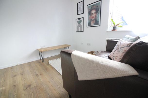 Conway Road, Whitton, Hounslow - Photo 1