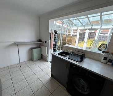 2 bedroom semi-detached house to rent - Photo 4