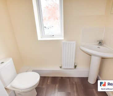 5 bedroom detached house to rent - Photo 3