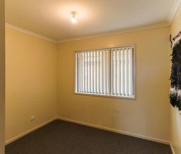 Low maintenance 4 bedroom home in Clifton! - Photo 4