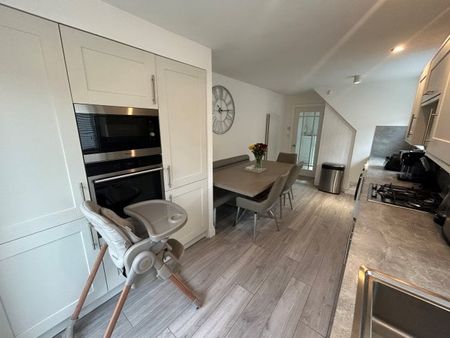 Trevor drive, Crosby, L23 2RN - Photo 5
