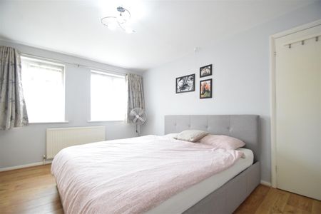 Craig Drive, Uxbridge, UB8 - Photo 4