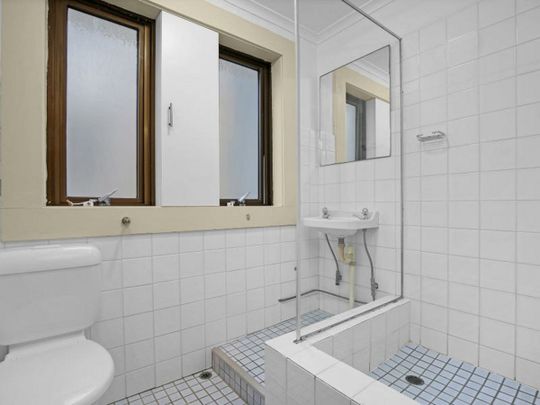 13/240 Campbell Parade, Bondi Beach NSW 2026 - Apartment For Rent | Domain - Photo 1